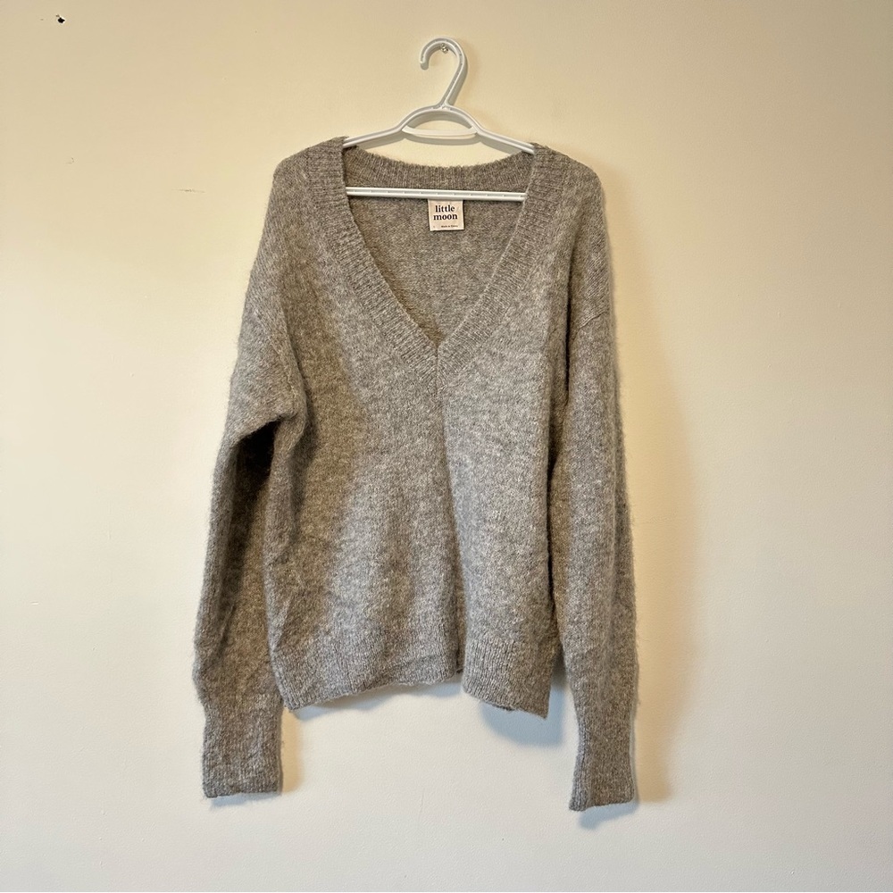 Aritzia Grey V-Neck Sweater